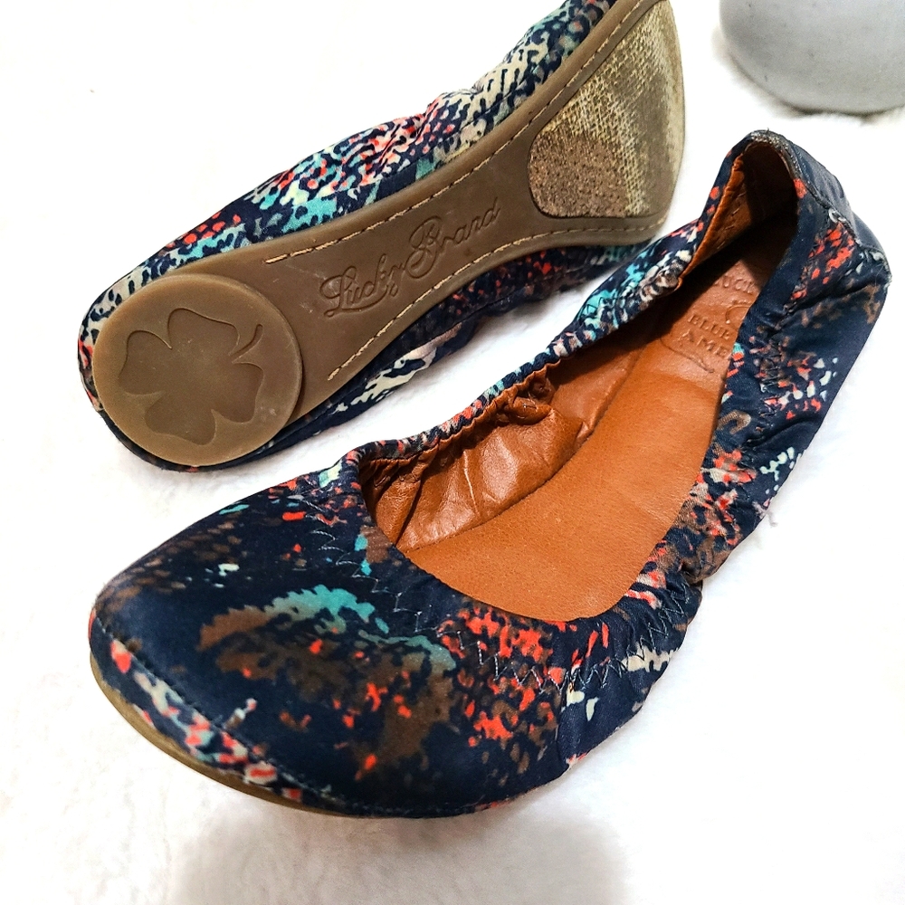 Lucky Brand Emmie 2 Flats Size 6